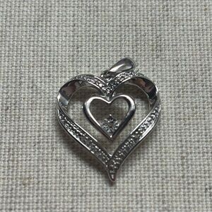 Double heart pendant